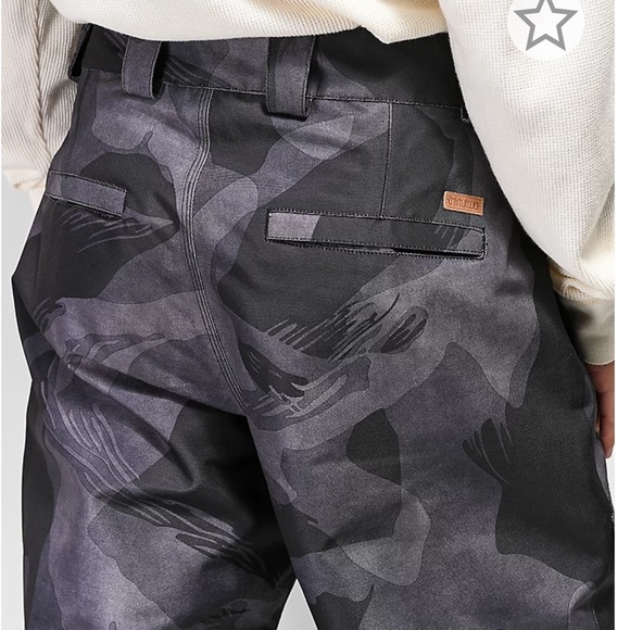 ThirtyTwo Sz: Small Sweeper Black Camo 10K Snowboard Pants Camo Black Gray - Picture 9 of 9